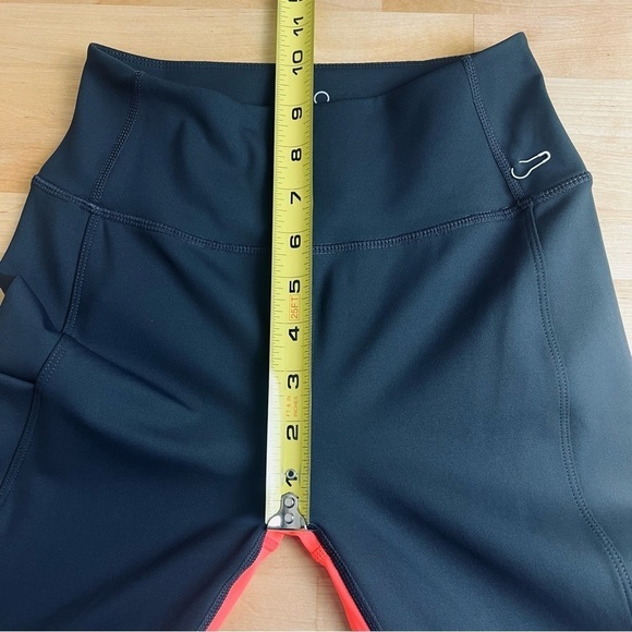 Splits59 High Rise 24" Inseam Pocket Colorblock Stripe Leggings Size Small - Picture 11 of 11